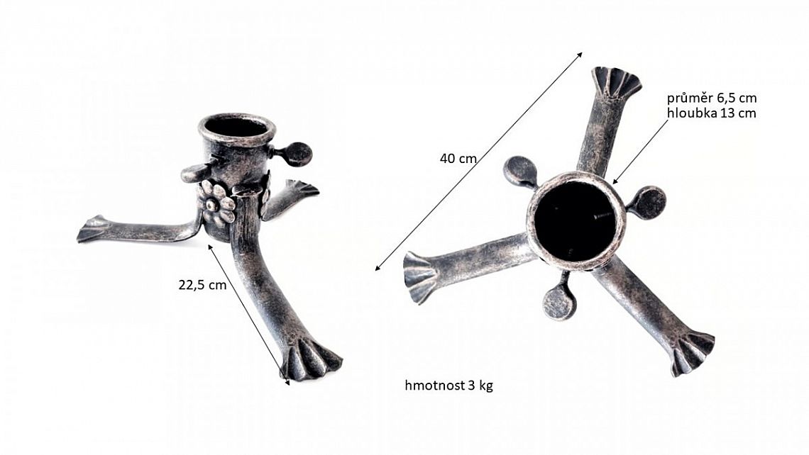 Stojan na stromek kovany s kytičkou patina